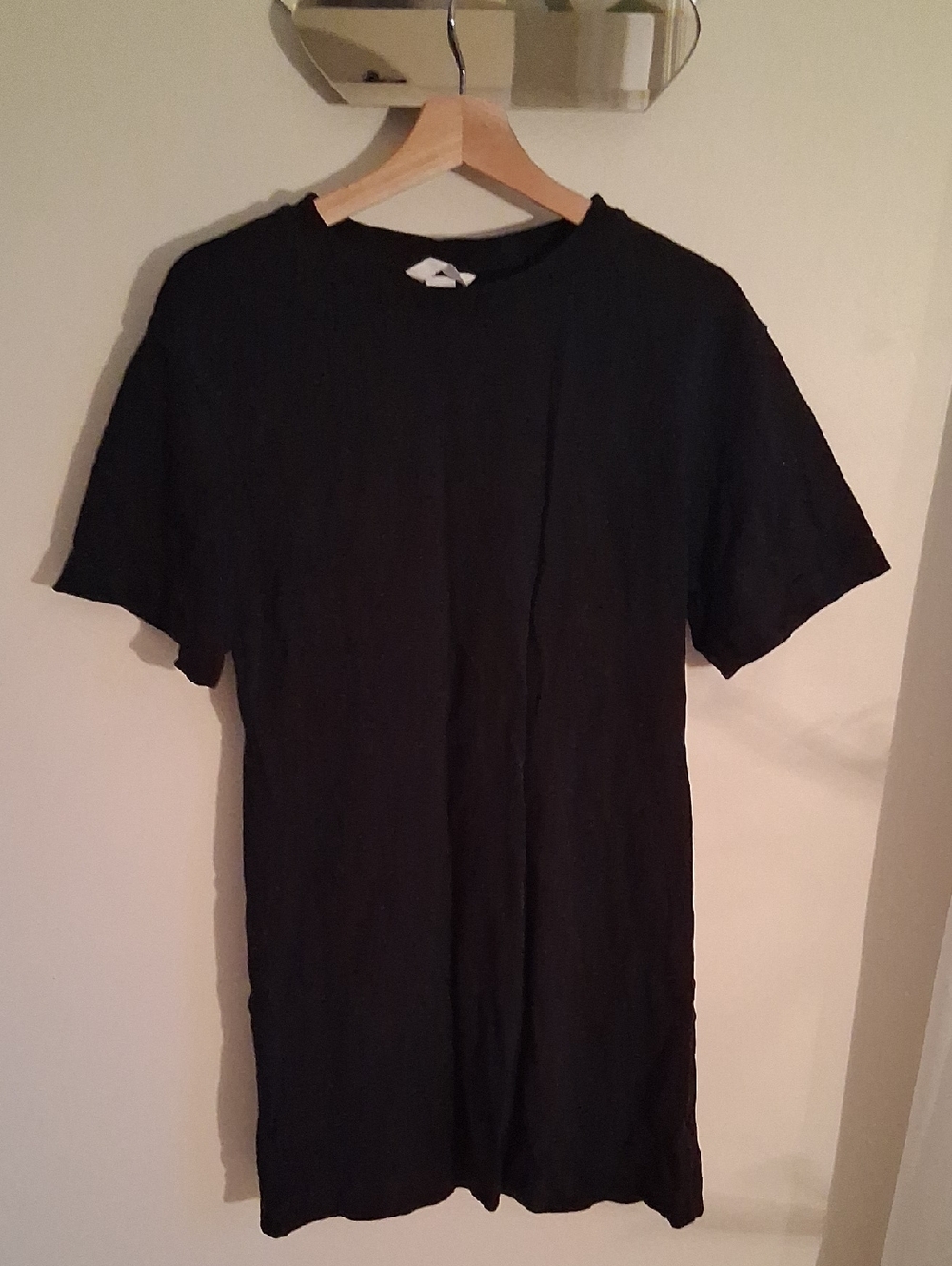 H&M Black Short Sleeve Crewneck Dress